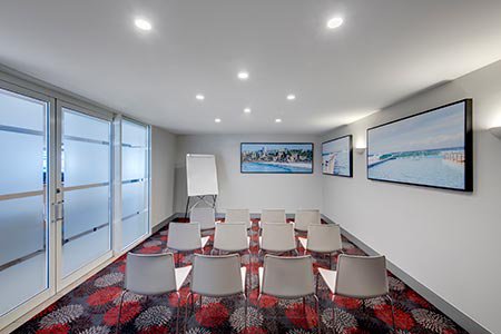 travelodge-hotel-manly-conference-room-theatre-2016-450x300.jpg