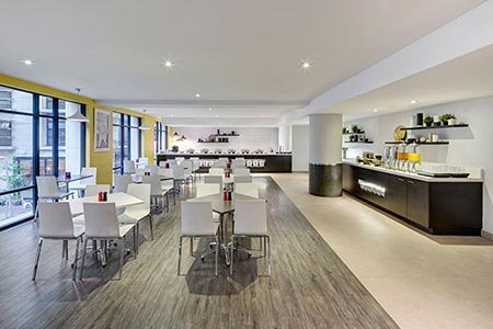 travelodge-hotel-sydney-restaurant-2016-450x300.jpg